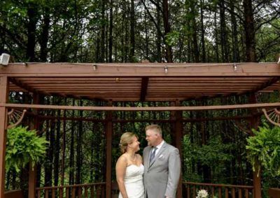 Outdoor Wedding Venues In North Georgia Queen S Deck Ceremonies