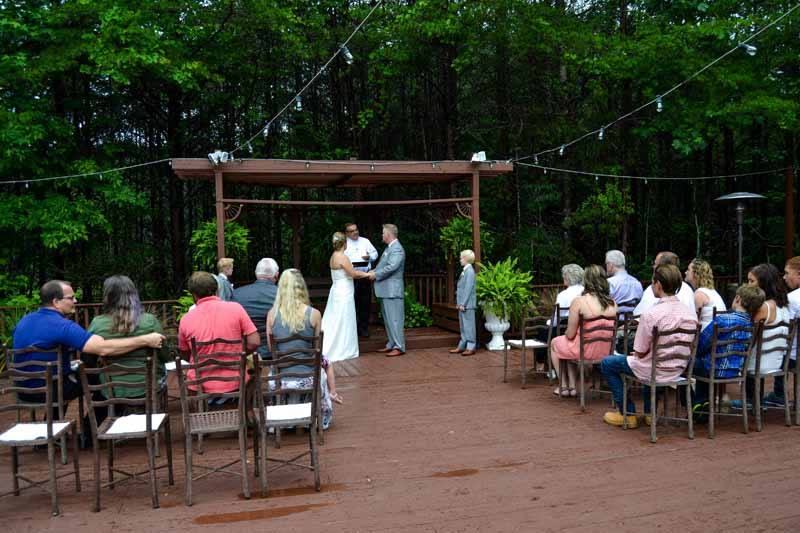  Outdoor  Wedding  Venues  in North Georgia  Queen s Deck 